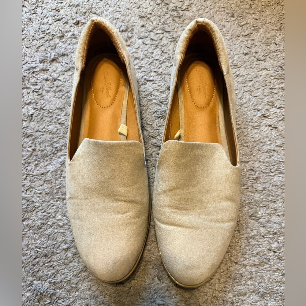 Universal Thread Gray Slip-On Loafers